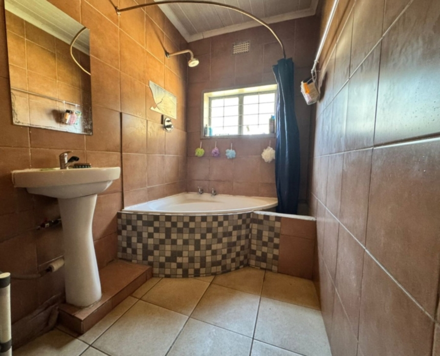 3 Bedroom Property for Sale in Oos Einde North West